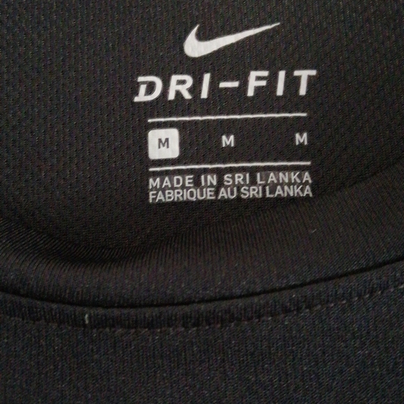 Nike Dri-Fit Kids Tshirt - Picture 3 of 5